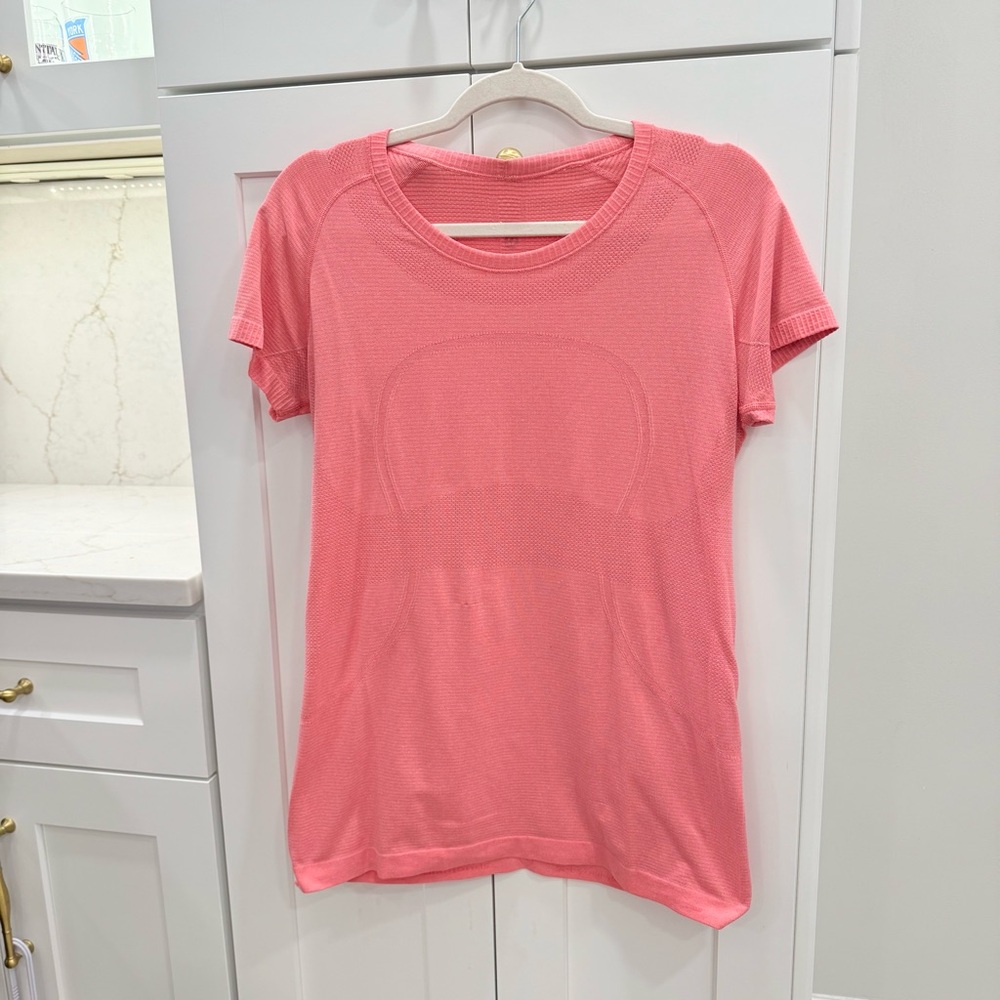 Lululemon Swiftly Tech Short Sleeve Top Size 12 pink peach